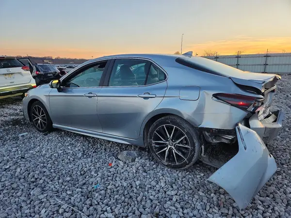 4T1G11AK5MU601108 2021 TOYOTA CAMRY - Image 2