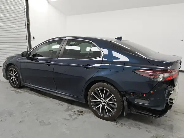 4T1G11AK5MU602162 2021 TOYOTA CAMRY - Image 2