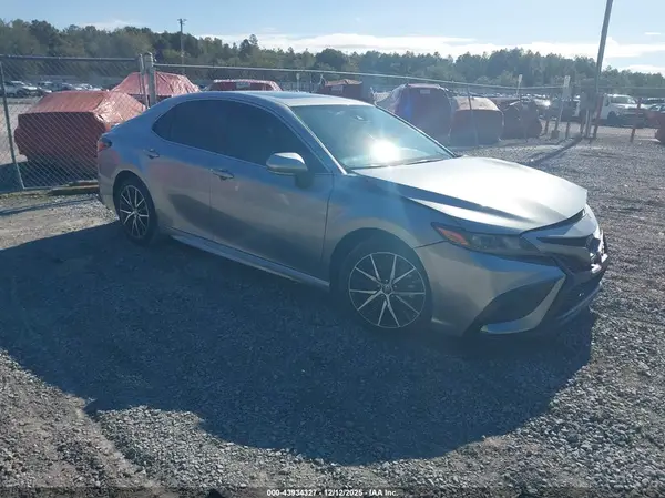 4T1G11AK5MU604428 2021 TOYOTA CAMRY
