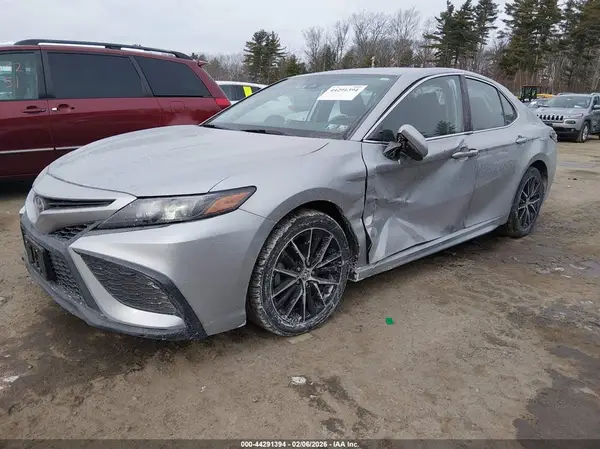 4T1G11AK5MU609841 2021 TOYOTA CAMRY - Image 2