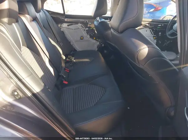 4T1G11AK5MU612688 2021 TOYOTA CAMRY - Image 8