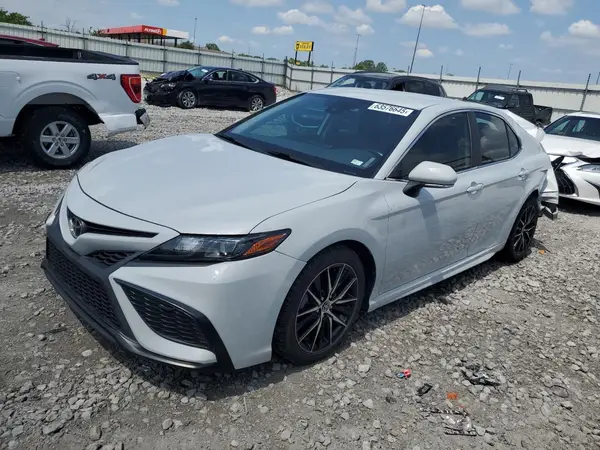 4T1G11AK5NU013985 2022 TOYOTA CAMRY - Image 1