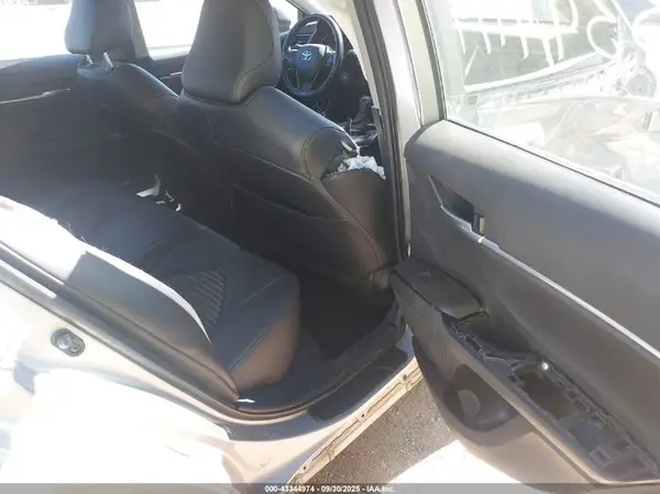 4T1G11AK5NU018670 2022 TOYOTA CAMRY - Image 8