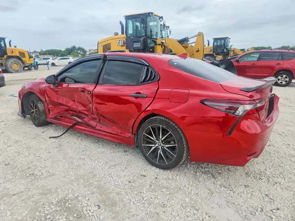 4T1G11AK5NU020483 2022 TOYOTA CAMRY - Image 2