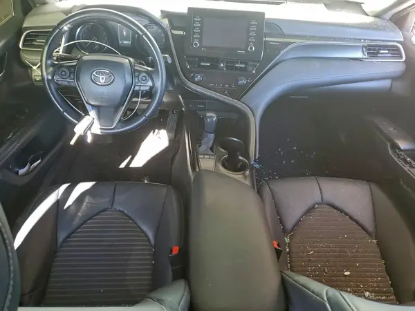 4T1G11AK5NU033010 2022 TOYOTA CAMRY - Image 8
