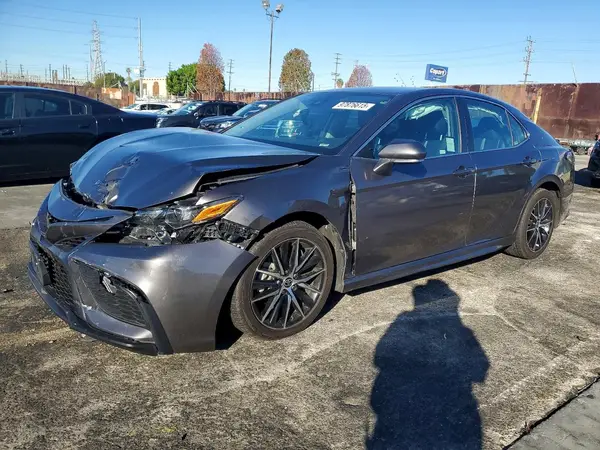 4T1G11AK5NU036442 2022 TOYOTA CAMRY - Image 1