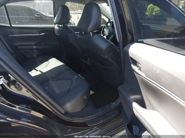 4T1G11AK5NU045674 2022 TOYOTA CAMRY - Image 8