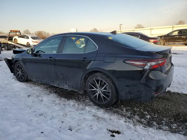 4T1G11AK5NU068193 2022 TOYOTA CAMRY - Image 2