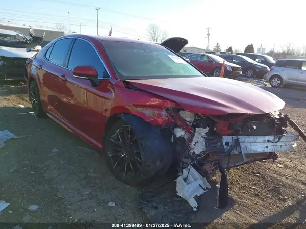 4T1G11AK5NU069957 2022 TOYOTA CAMRY - Image 1