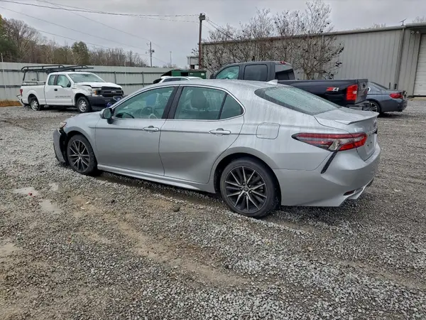 4T1G11AK5NU075869 2022 TOYOTA CAMRY - Image 2