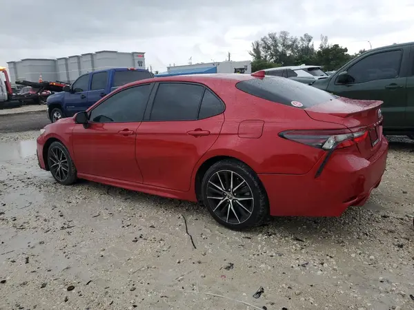 4T1G11AK5NU498662 2022 TOYOTA CAMRY - Image 2