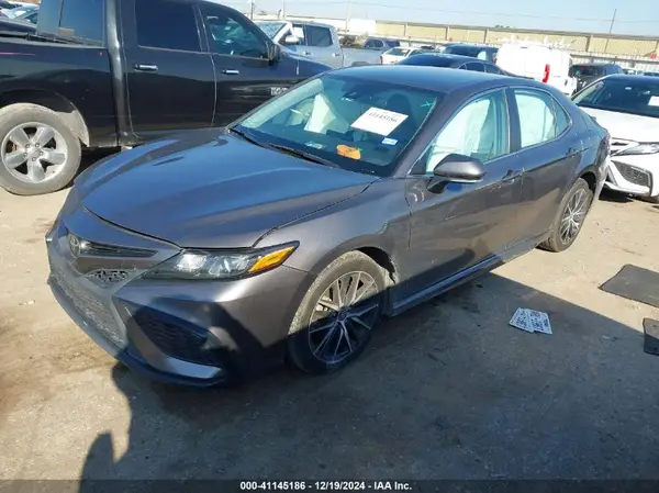 4T1G11AK5NU622851 2022 TOYOTA CAMRY - Image 2