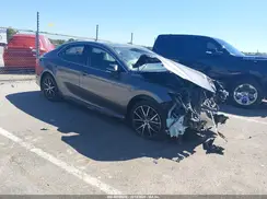 4T1G11AK5NU623305 2022 TOYOTA CAMRY