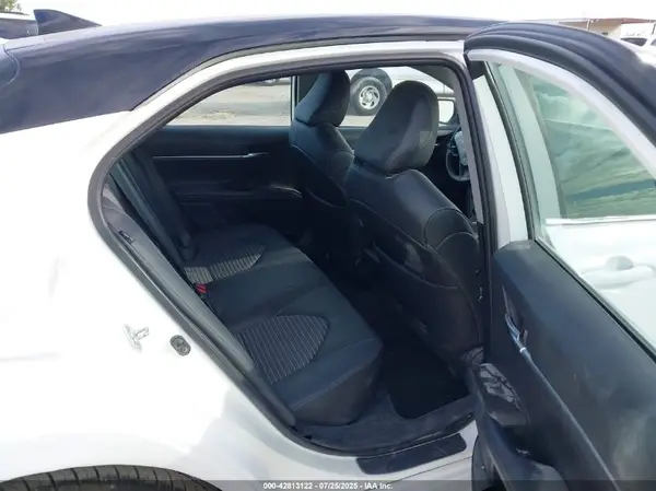 4T1G11AK5NU624163 2022 TOYOTA CAMRY - Image 8