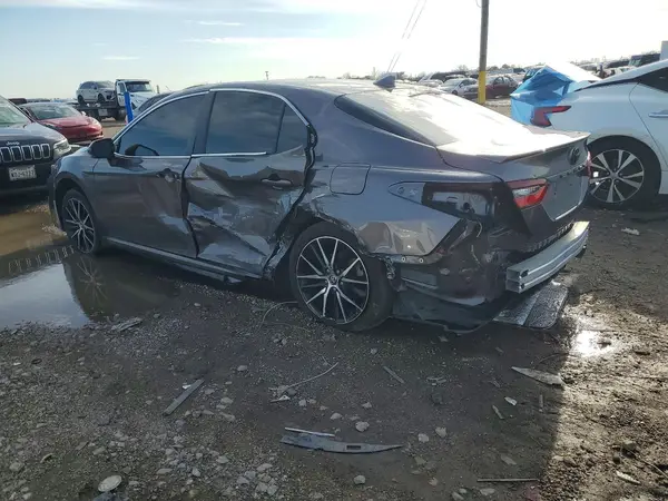 4T1G11AK5NU625961 2022 TOYOTA CAMRY - Image 2