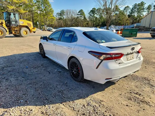 4T1G11AK5NU626432 2022 TOYOTA CAMRY - Image 2