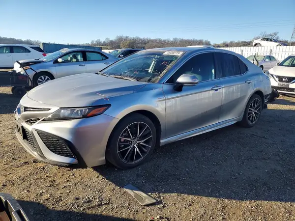 4T1G11AK5NU639620 2022 TOYOTA CAMRY - Image 1