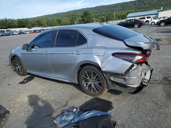 4T1G11AK5NU649788 2022 TOYOTA CAMRY - Image 2