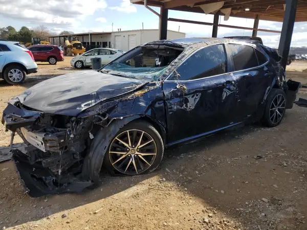 4T1G11AK5NU649841 2022 TOYOTA CAMRY - Image 1