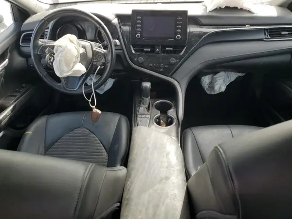 4T1G11AK5NU653033 2022 TOYOTA CAMRY - Image 8