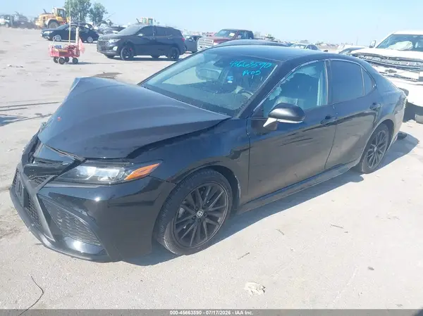 4T1G11AK5NU654005 2022 TOYOTA CAMRY - Image 2