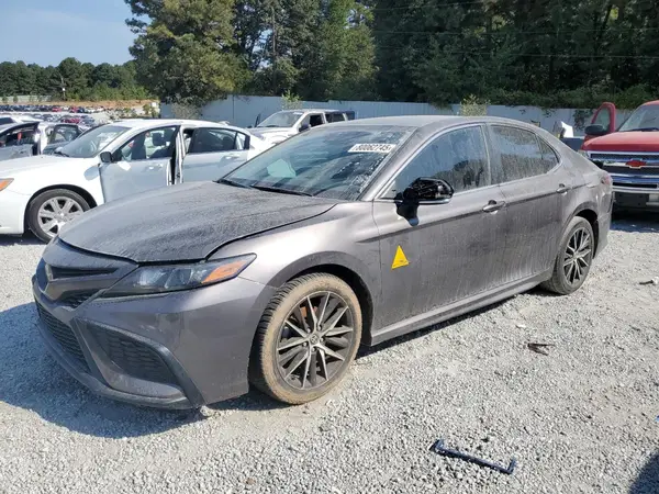 4T1G11AK5NU656241 2022 TOYOTA CAMRY - Image 1