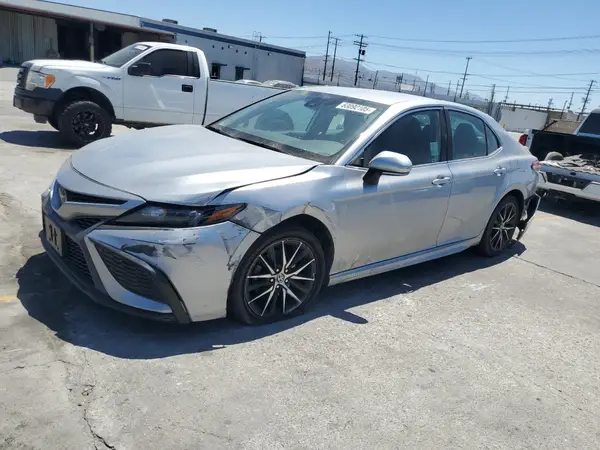 4T1G11AK5NU659396 2022 TOYOTA CAMRY - Image 1