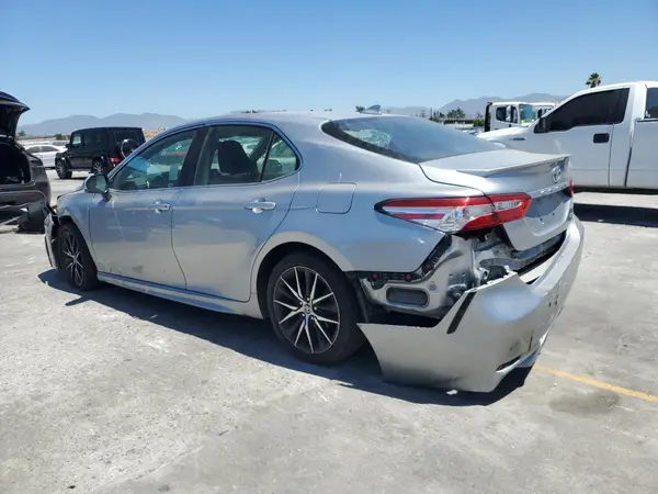 4T1G11AK5NU659396 2022 TOYOTA CAMRY - Image 2