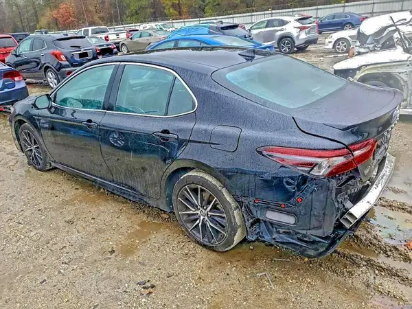 4T1G11AK5NU672794 2022 TOYOTA CAMRY - Image 2