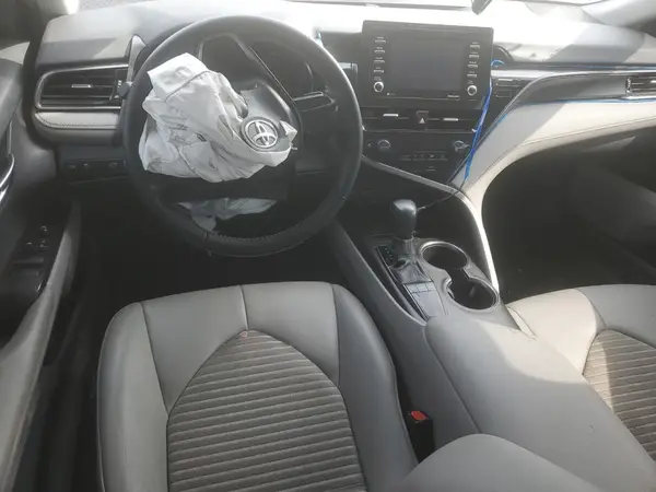 4T1G11AK5NU677722 2022 TOYOTA CAMRY - Image 8