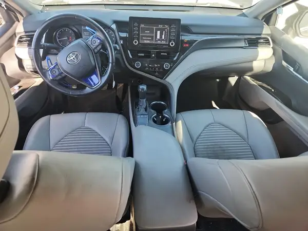 4T1G11AK5NU682256 2022 TOYOTA CAMRY - Image 8