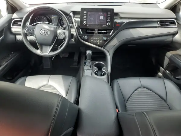 4T1G11AK5NU685593 2022 TOYOTA CAMRY - Image 8