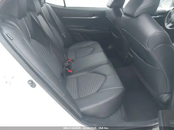 4T1G11AK5NU686288 2022 TOYOTA CAMRY - Image 8