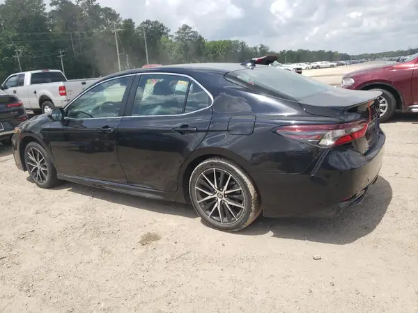 4T1G11AK5NU700674 2022 TOYOTA CAMRY - Image 2