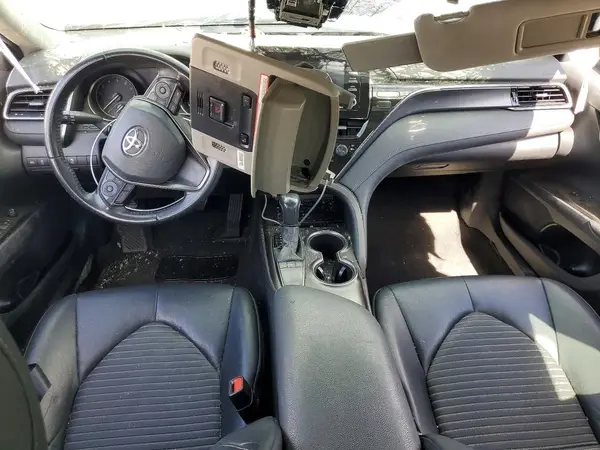 4T1G11AK5NU707043 2022 TOYOTA CAMRY - Image 8