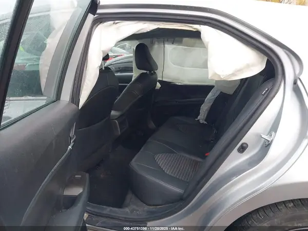 4T1G11AK5NU707382 2022 TOYOTA CAMRY - Image 8