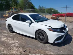4T1G11AK5NU708080 2022 TOYOTA CAMRY