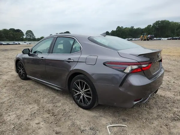 4T1G11AK5NU708127 2022 TOYOTA CAMRY - Image 2