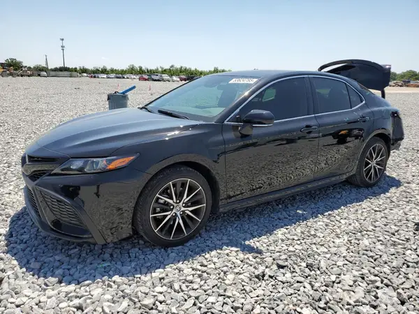 4T1G11AK5NU708757 2022 TOYOTA CAMRY - Image 1