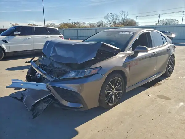 4T1G11AK5NU710511 2022 TOYOTA CAMRY - Image 1