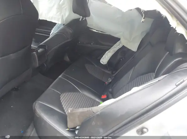 4T1G11AK5NU710900 2022 TOYOTA CAMRY - Image 8