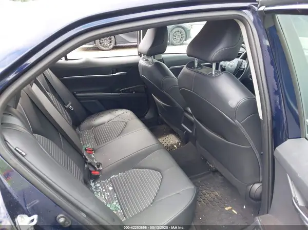 4T1G11AK5NU716275 2022 TOYOTA CAMRY - Image 8