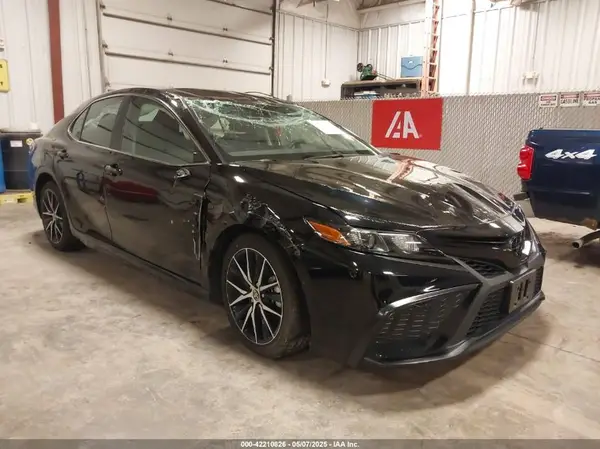 4T1G11AK5PU077849 2023 TOYOTA CAMRY - Image 1