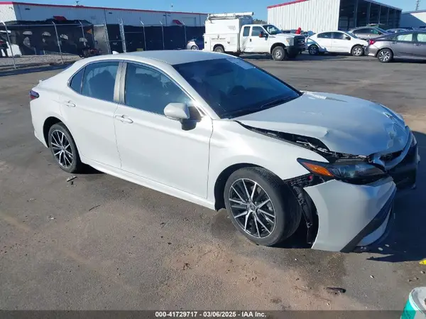 4T1G11AK5PU095414 2023 TOYOTA CAMRY - Image 1