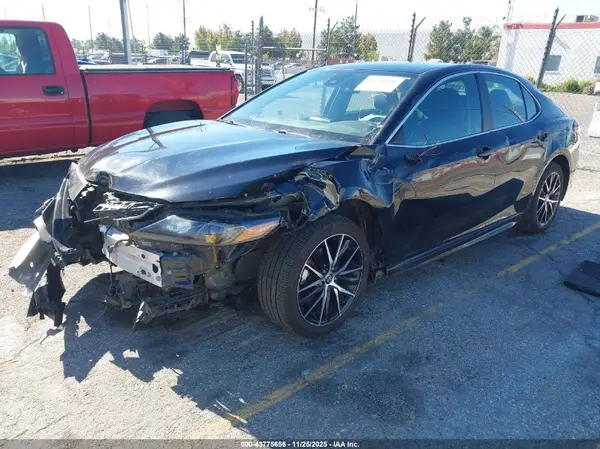 4T1G11AK5PU147818 2023 TOYOTA CAMRY - Image 2