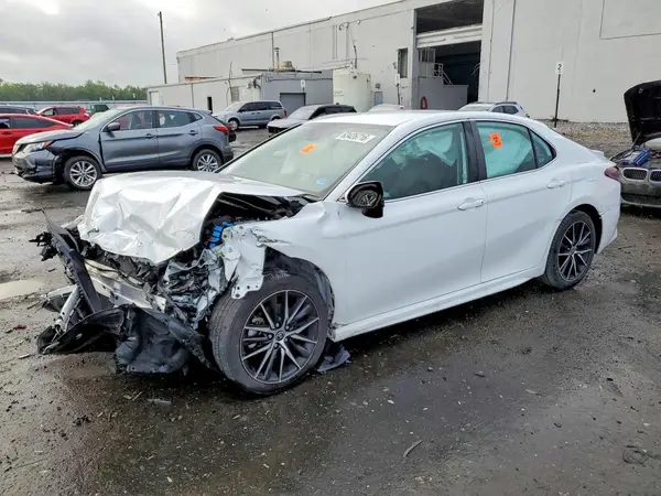 4T1G11AK5PU156602 2023 TOYOTA CAMRY - Image 1