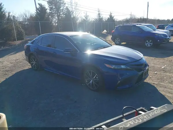 4T1G11AK5PU176512 2023 TOYOTA CAMRY - Image 1