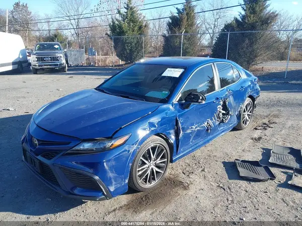 4T1G11AK5PU176512 2023 TOYOTA CAMRY - Image 2
