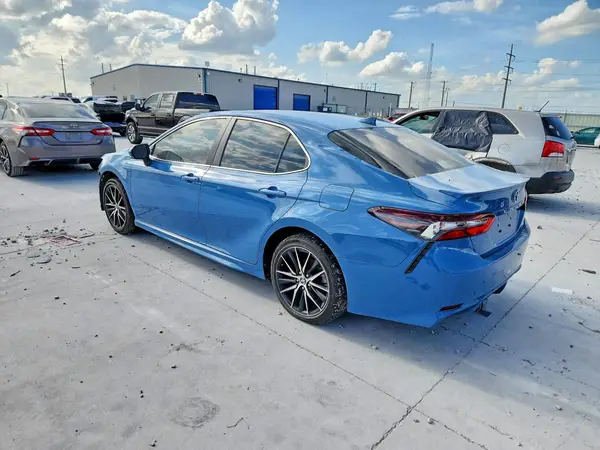 4T1G11AK5PU185582 2023 TOYOTA CAMRY - Image 2