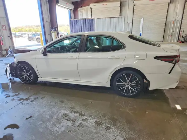 4T1G11AK5PU726677 2023 TOYOTA CAMRY - Image 2